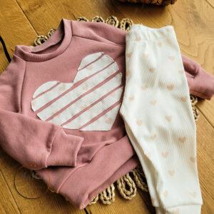 Bluza i legginsy dziecięce serduszko