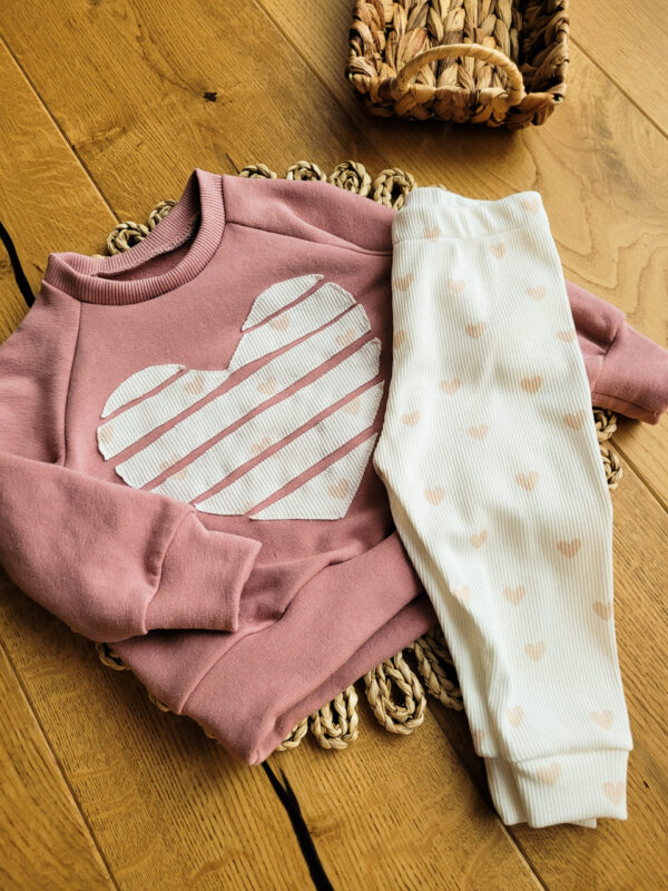 Bluza i legginsy dziecięce serduszko