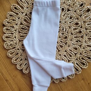 Legginsy prążkowane dla dziecka białe