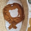 Bluza dziecięca z aplikacją misia z baranka legginsy prążkowane ciemny karmel