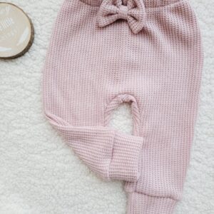 Spodnie sweterkowe dla dziewczynki pastelowy róż