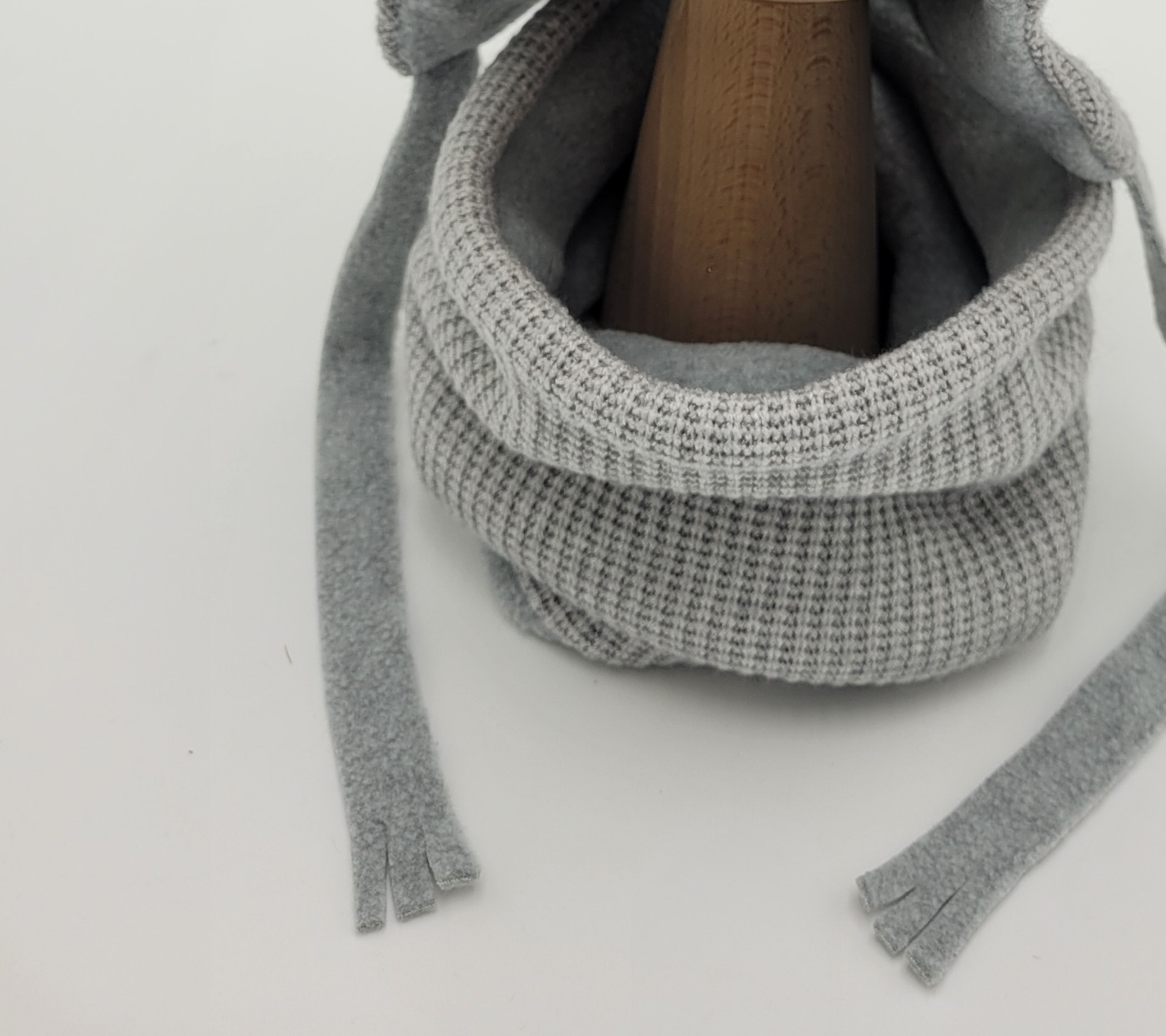 Komin zimowy szary melanż jasny