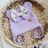 Wiązana czapka dla dziewczynki z kokardką Purple Garden - kolory - obrazek 2