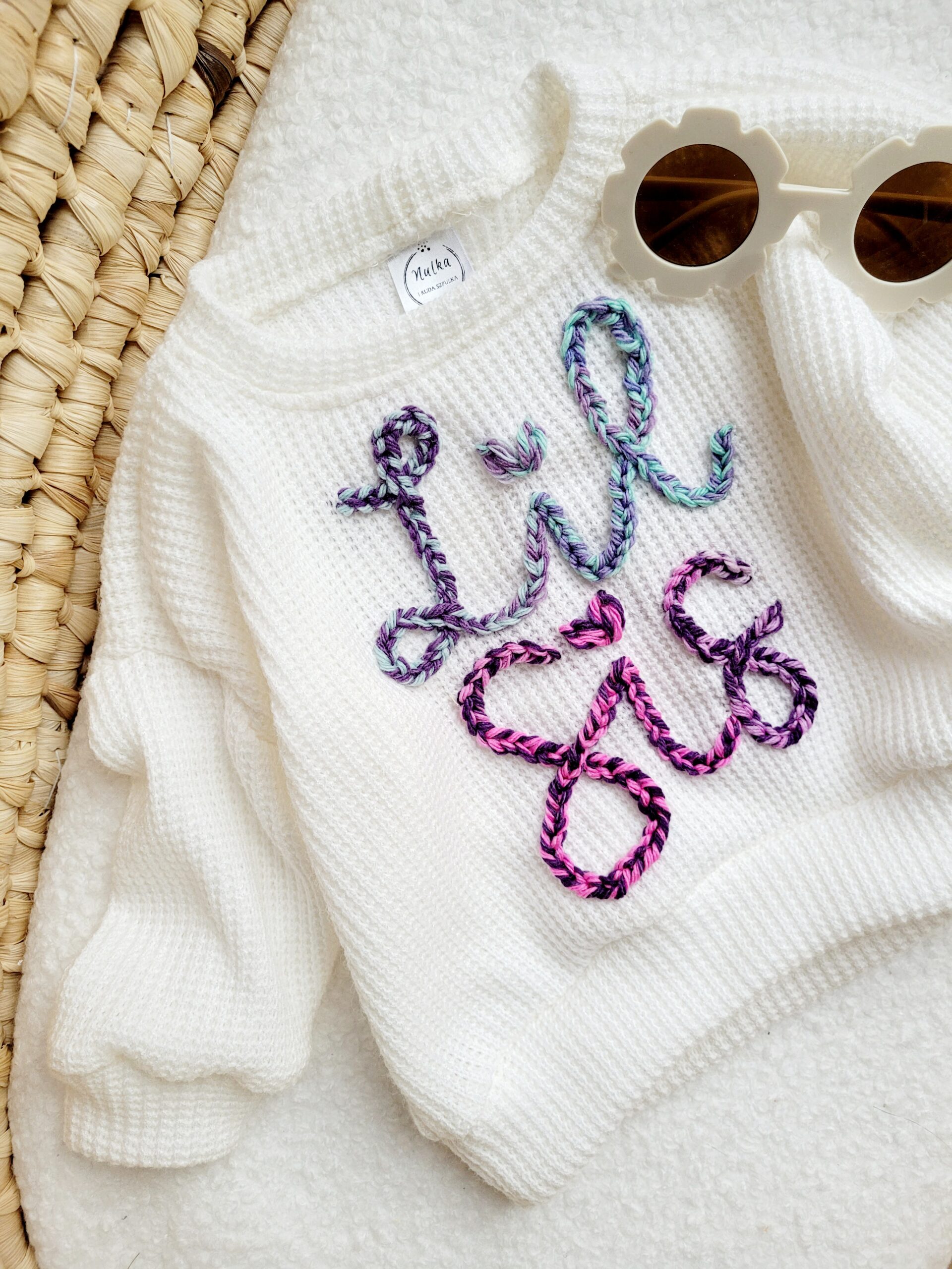 Sweterek ecru Lil Sis