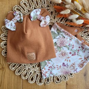 Komplet czapka z uszkami i kokardkami + chusta/komin Dalie - kolory