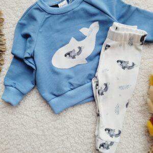 Bluza dziecięca z aplikacją i legginsy prążkowane Orki