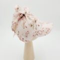 Chusta-z-daszkiem-na-gumce-z-kokardka-Rosie-roz-scaled-1.jpg