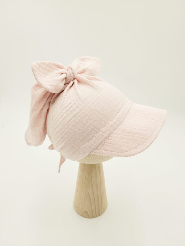 Chusta-z-daszkiem-wiazana-pudrowy-roz-scaled-1.jpg