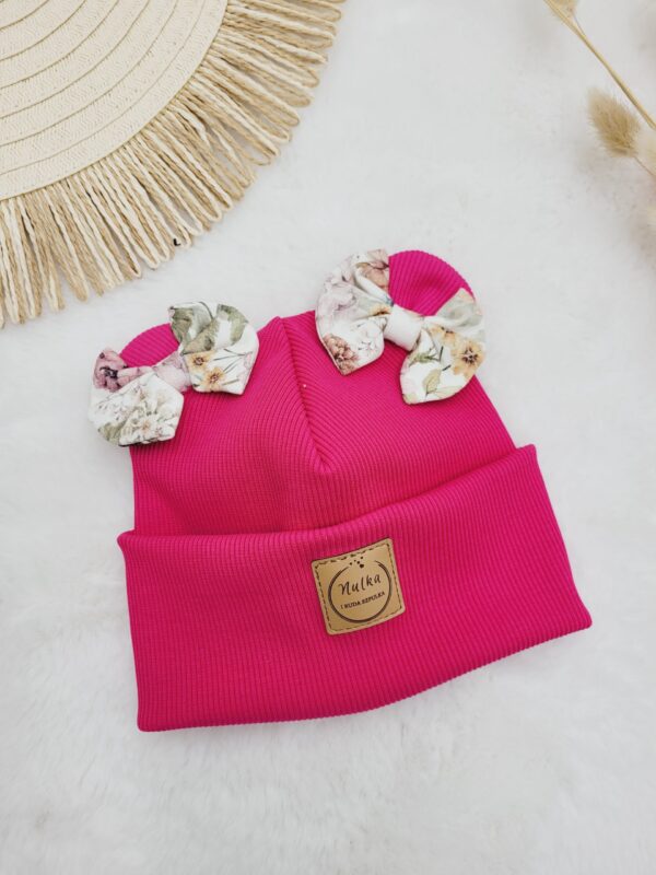 Czapka-dla-dziewczynki-z-kokardkami-Purple-garden-fuksja-scaled-1.jpg