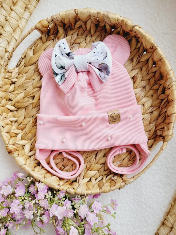 Czapka-dla-dziewczynki-z-perelkami-i-kokardka-Pastelowe-Roze-rozowa-scaled-1.jpg