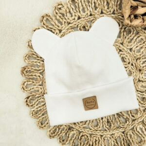 Czapka z uszami dziecięca prążkowana biała