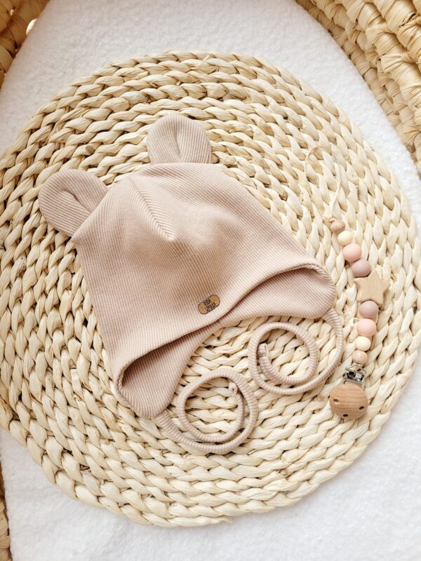 Czapka pilotka prążkowana misiowe uszy jasny beż