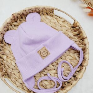 Czapka prążkowana z uszkami wiązana lawenda