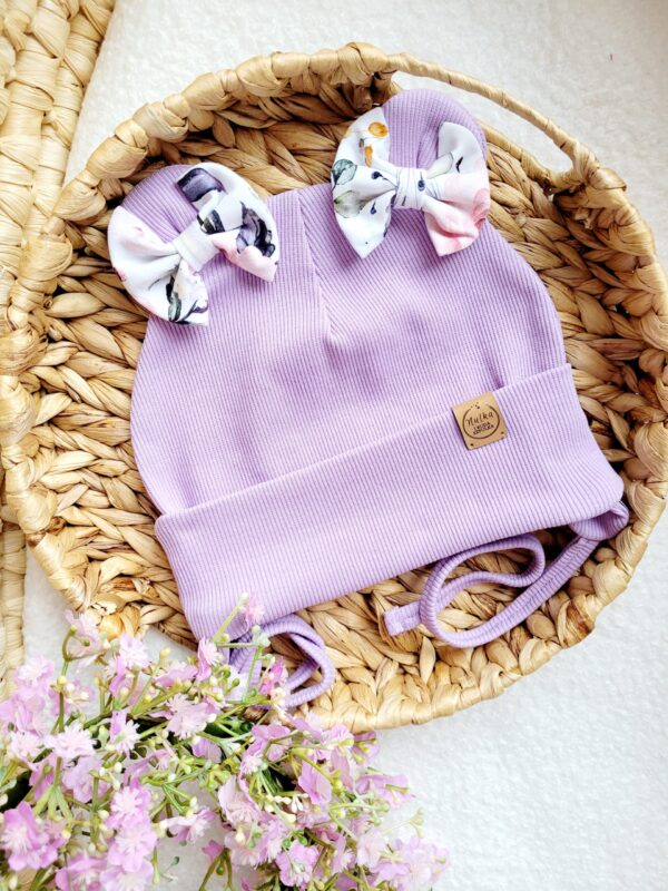 Czapka-wiazana-dla-dziewczynki-z-kokardkami-Pastelowe-roze-lawenda-scaled-1.jpg