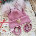 Czapka-zimowa-wiazana-roz-wrzosowy-pompony-rozowe-scaled-1.jpg