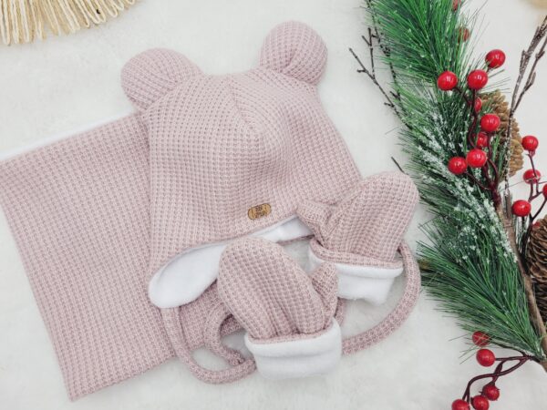 Komplet-zimowy-wiazany-misiowe-uszy-pastelowy-roz-scaled-1.jpg