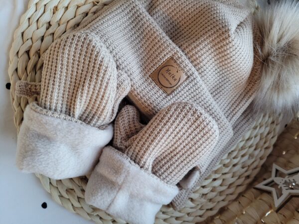 Rekawiczki-zimowe-bezowe-scaled-1.jpg Rekawiczki-zimowe-bezowe-scaled-1.jpg