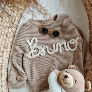 Sweterek z napisem Bruno beżowy