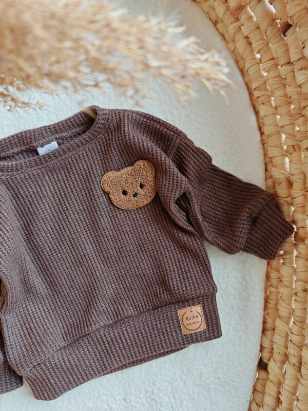 Sweterek dla dziecka z misiem cappucino