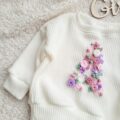 Sweterek dla dziewczynki ecru A