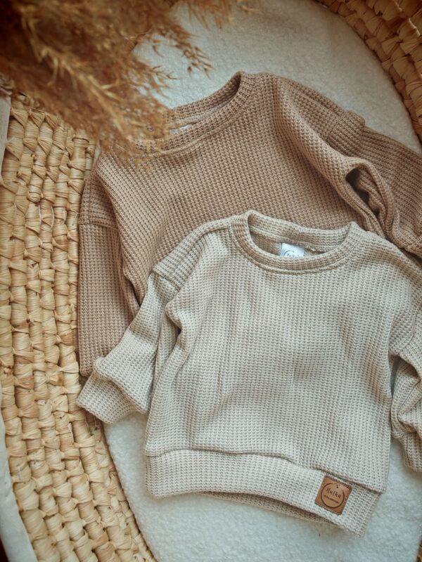 Sweterki dziecięce beżowy i jasny beż