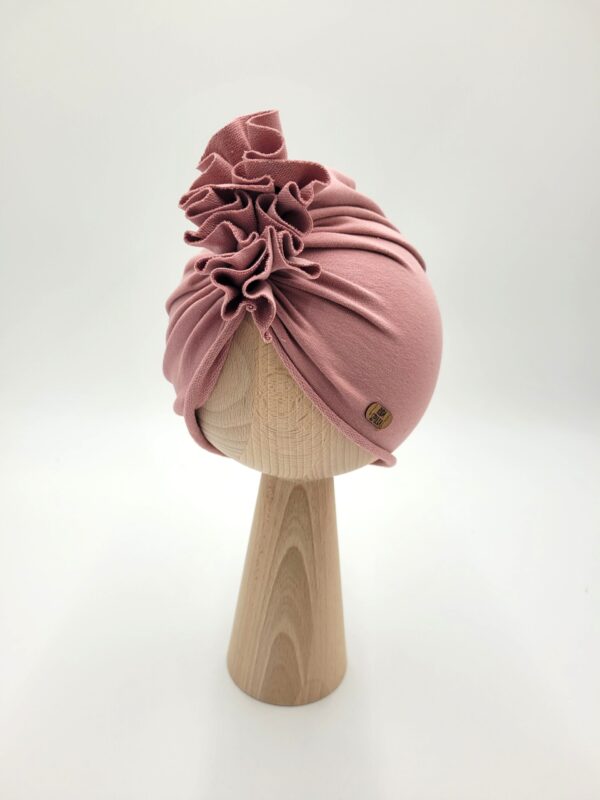 Turban-z-falbanka-brudny-roz-scaled-1.jpg