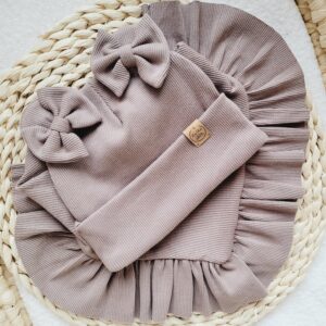 Komplet prążkowany z kokardkami wywiany cappucino